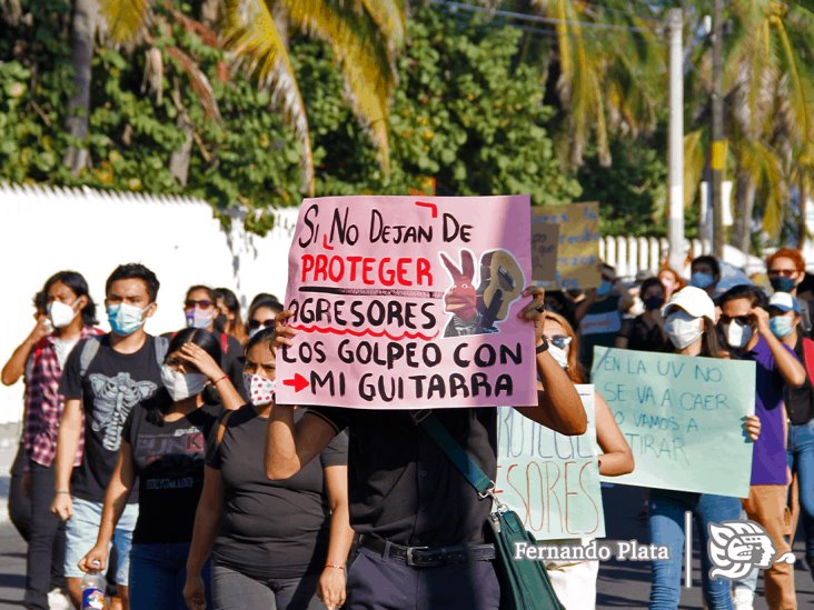 La UV es indiferente, claman estudiantes ante caso de agresión sexual