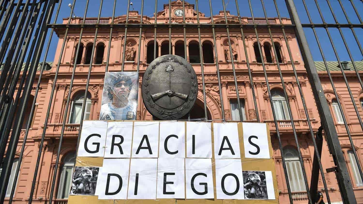 Miles despiden a Maradona en la Casa Rosada; su muerte sacude al mundo