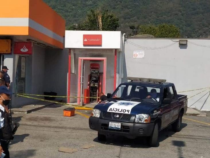 Hampa roba cajero de banco Santander en Orizaba