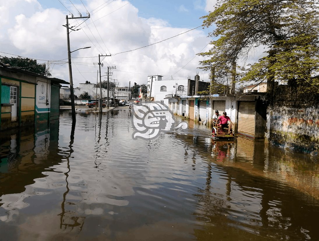 Lluvias no dan tregua a Las Choapas; Tepito inundado