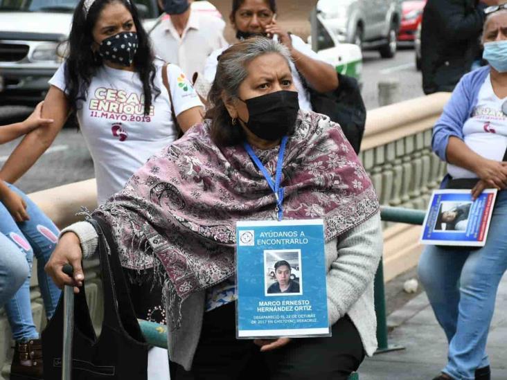 Colocan árbol del dolor y la esperanza por los desaparecidos de Veracruz