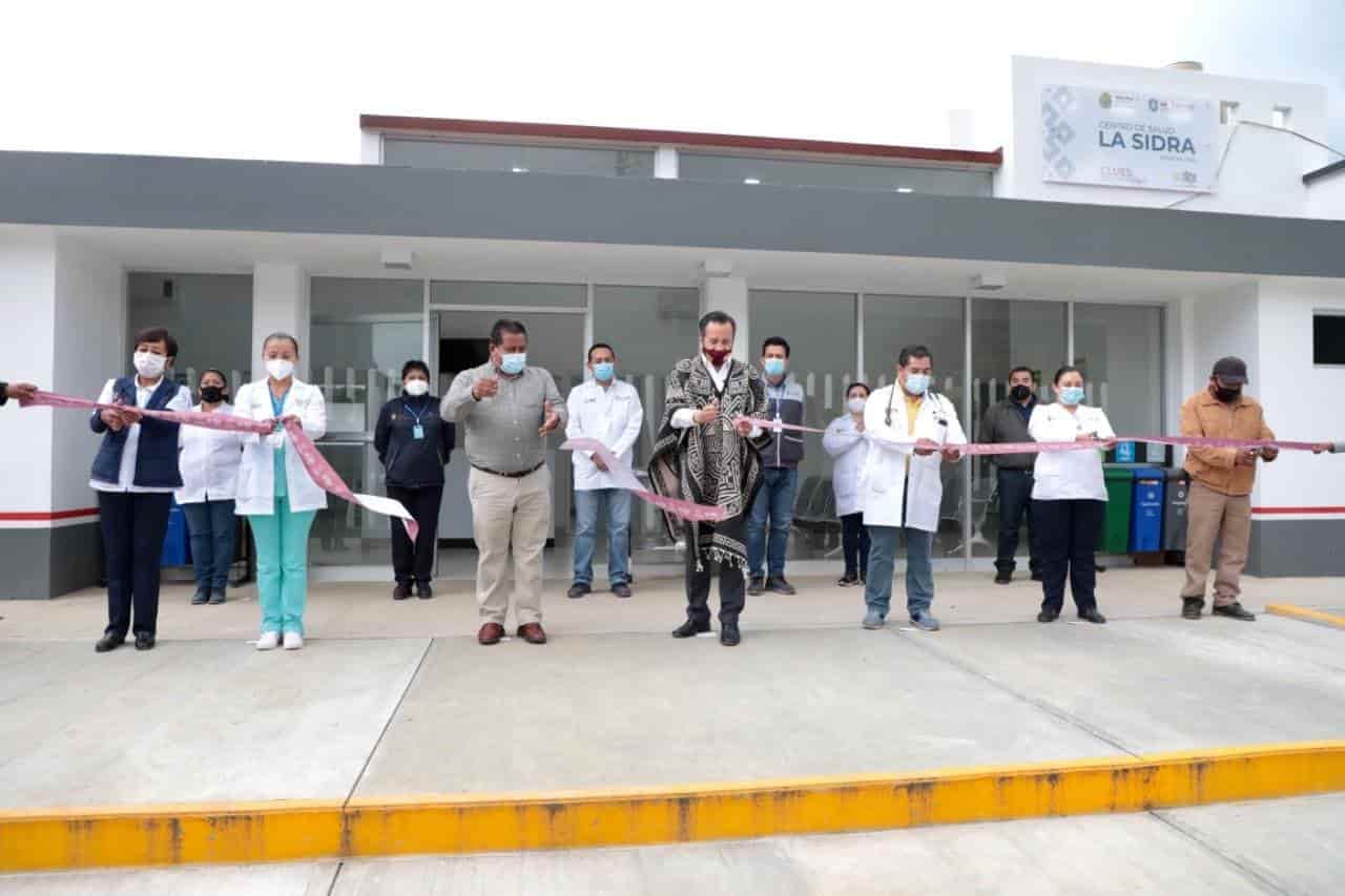 Inaugura Cuitláhuac centro de salud de La Sidra, en Atzacan