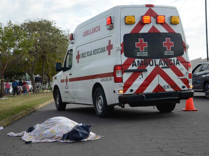 Muere profesora atropellada por camión de volteo en Veracruz