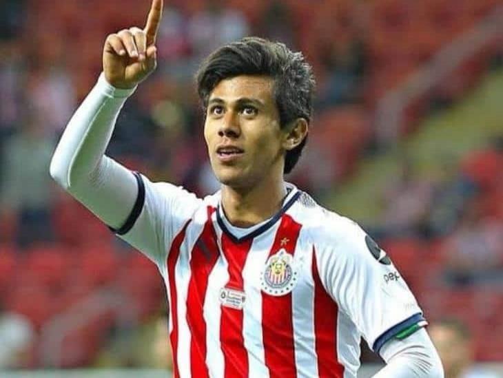 Vucetich confirmó permanencia de JJ Macías en Chivas