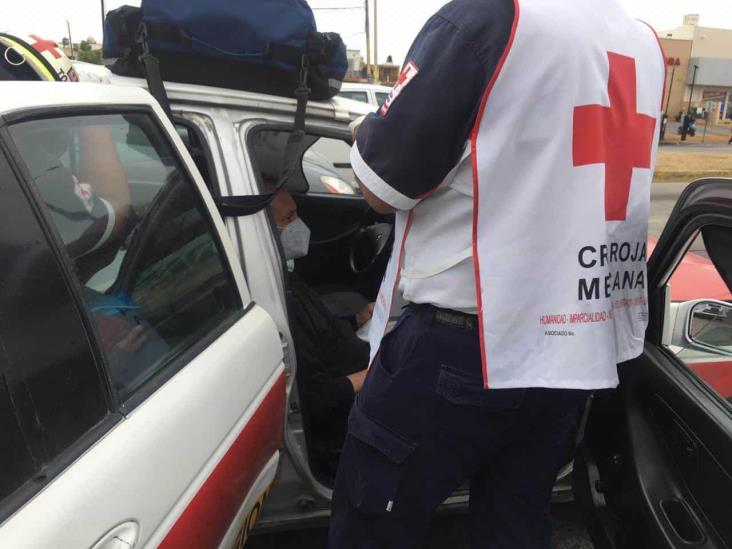 Dos personas lesionadas es el saldo que deja choque entre taxi y auto particular