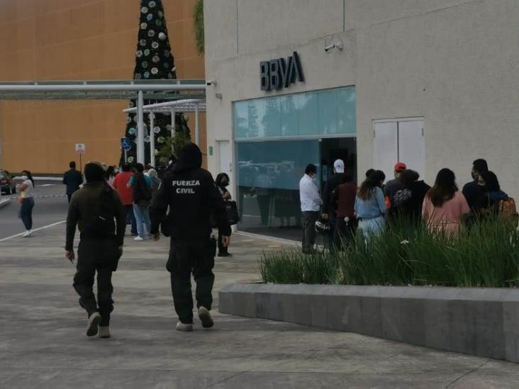 Veracruzanos desdeñan Covid; atiborran plazas