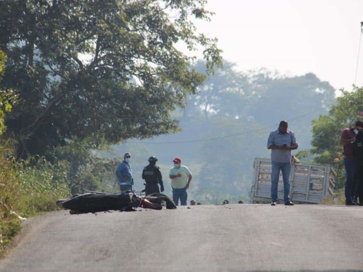 Muere joven motociclista en Martínez de la Torre