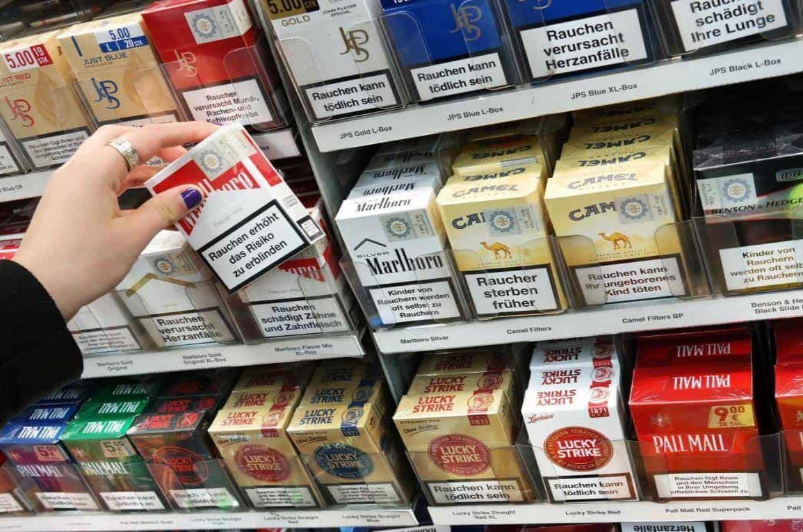 Incrementan precios cigarros y refrescos