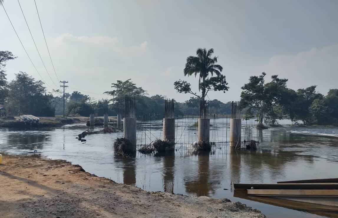 Obra de reconstrucción del puente de La Lagunilla, sin avance