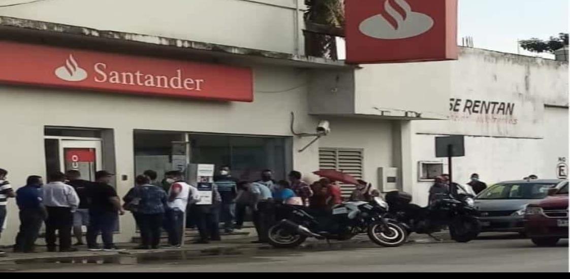 Asaltan a derechohabiente saliendo del banco en Minatitlán