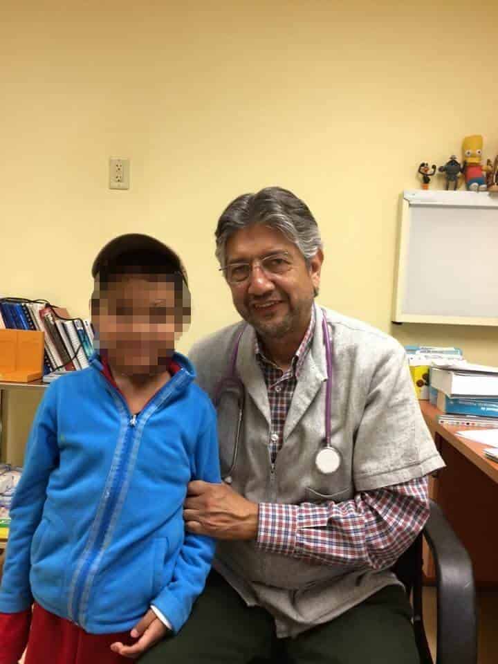 Orizaba: agradecen labor de oncólogo pediatra que falleció por COVID-19