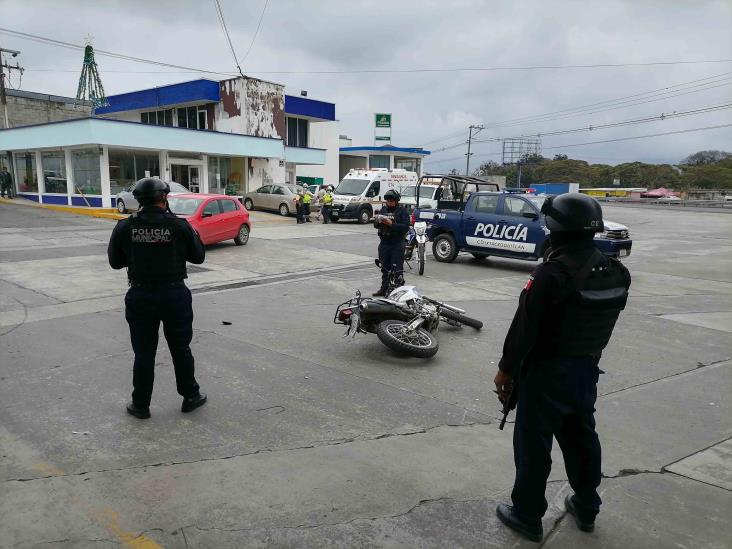 Vehículo arrolla a Policía de Ixtaczoquitlán en Orizaba