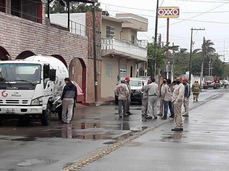 Evacuan a 20 personas por fuga de gas en Boca del Río