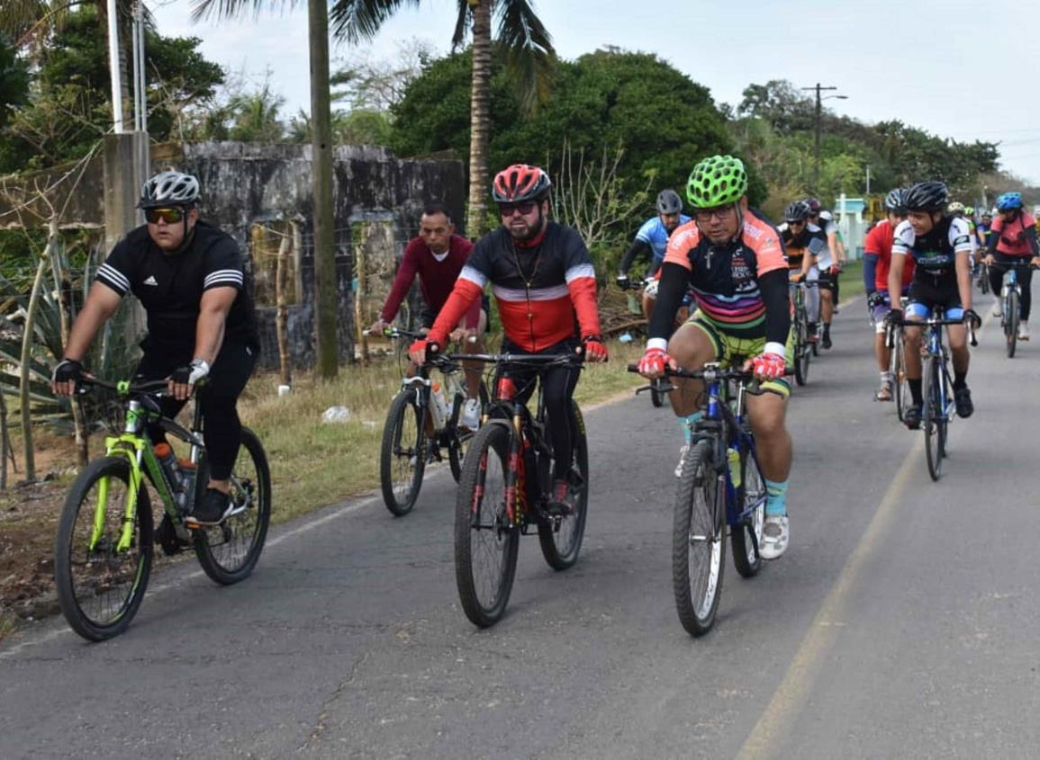 Ciclistas de Agua Dulce disfrutaron la rodada