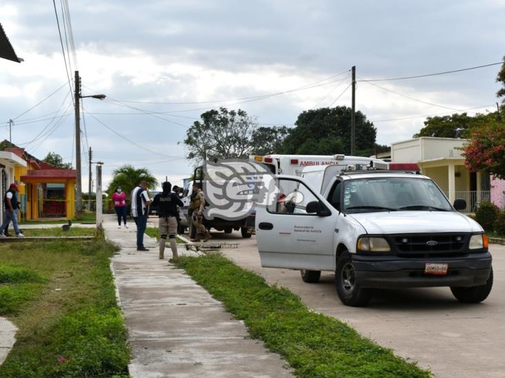 Asesinan a balazos a profesor en el centro de San Juan Evangelista