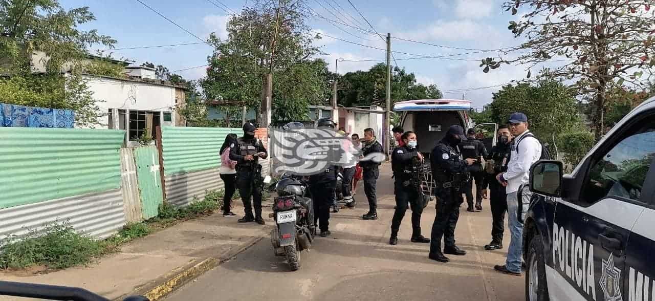 Delincuentes disparan contra dos mujeres en Cosoleacaque