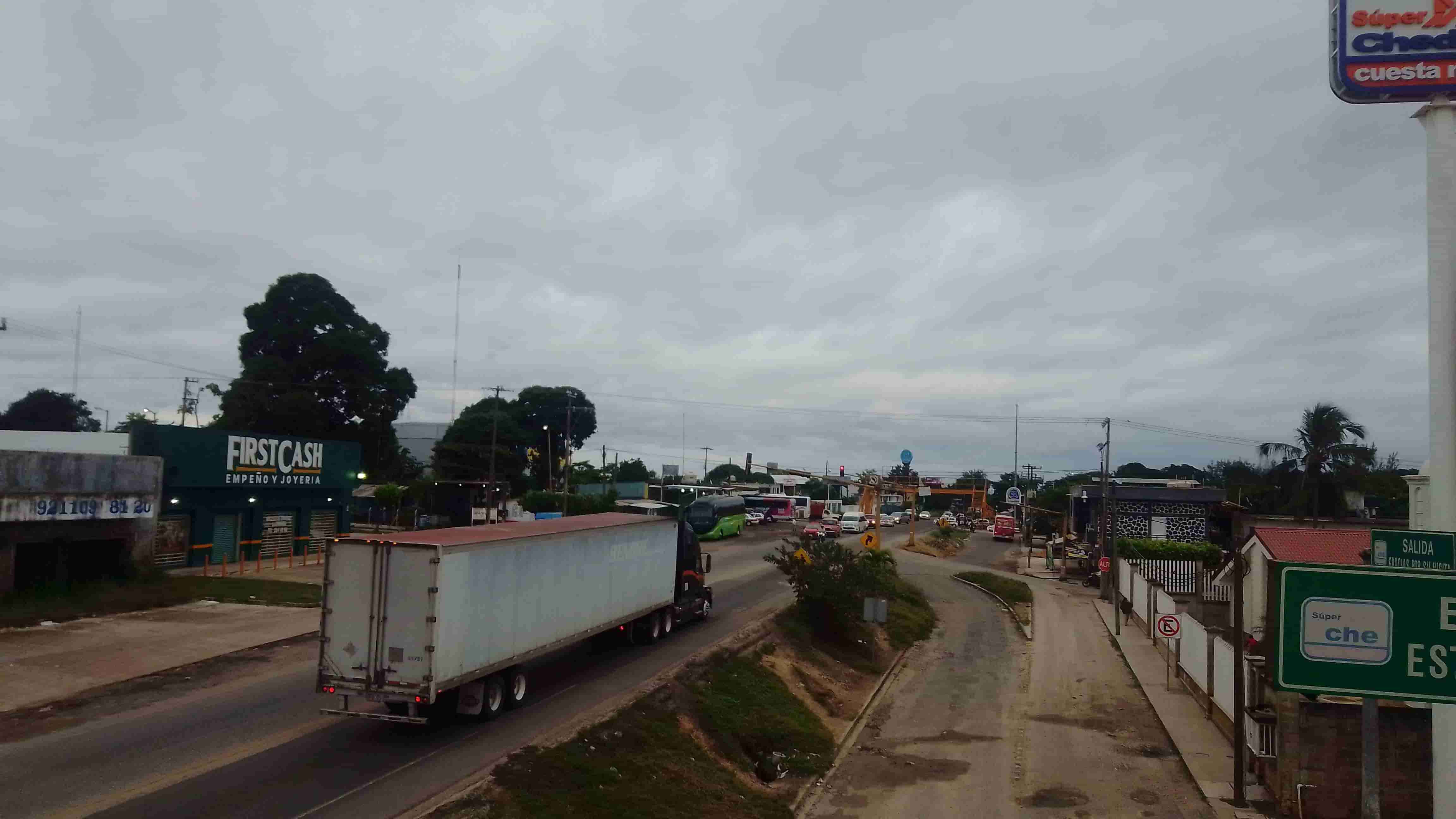 Alerta sobre estafadores en Jáltipan; venden medicamentos apócrifos