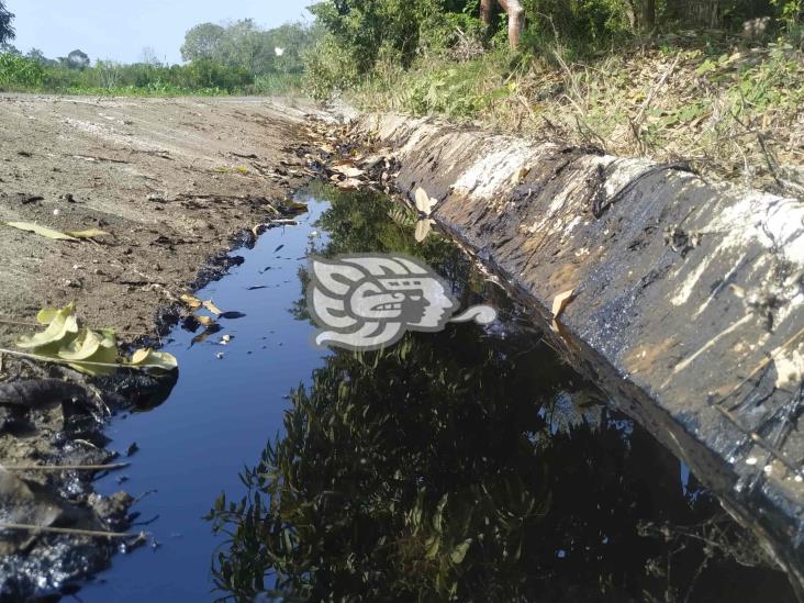 Fuga de crudo aqueja a familias de Tihuatlán