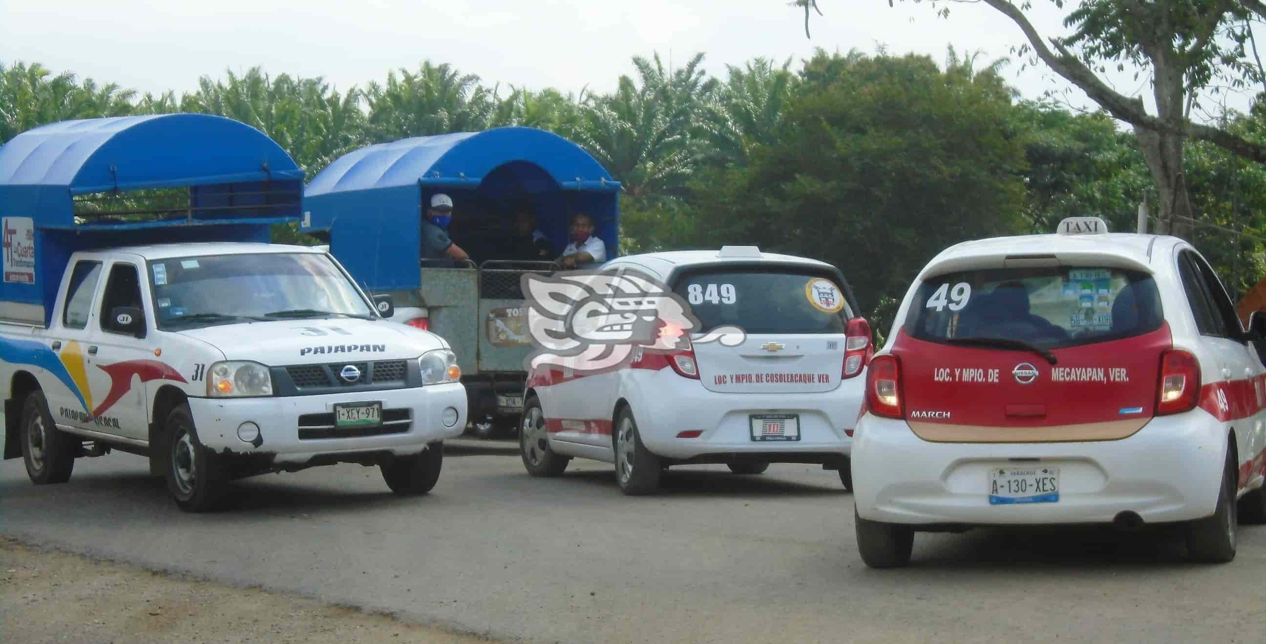 Transportistas mantienen retén en la desviación a Tonalapan