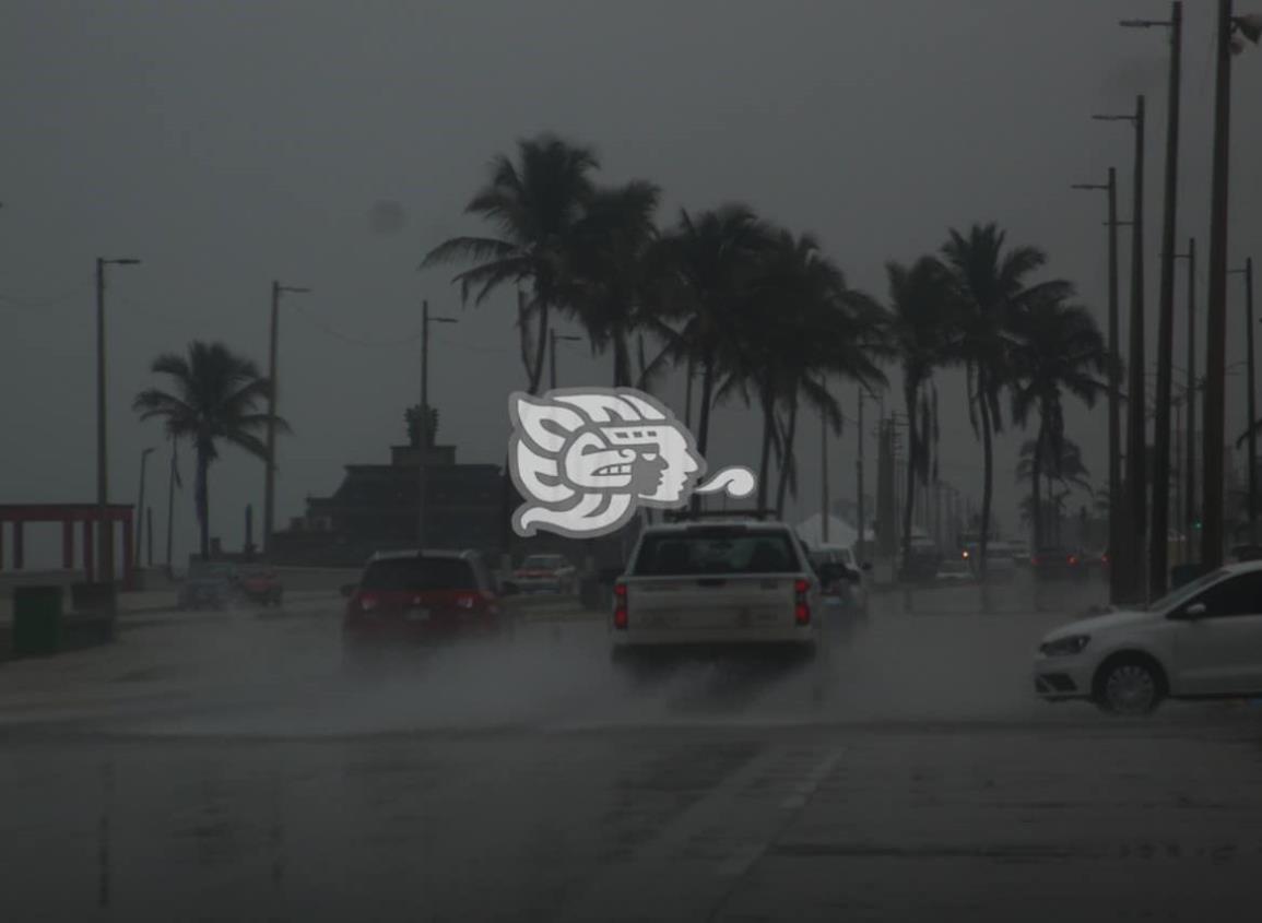 Alerta Gris por Frente Frío 32 en Coatzacoalcos; prevén lluvias y aire violento