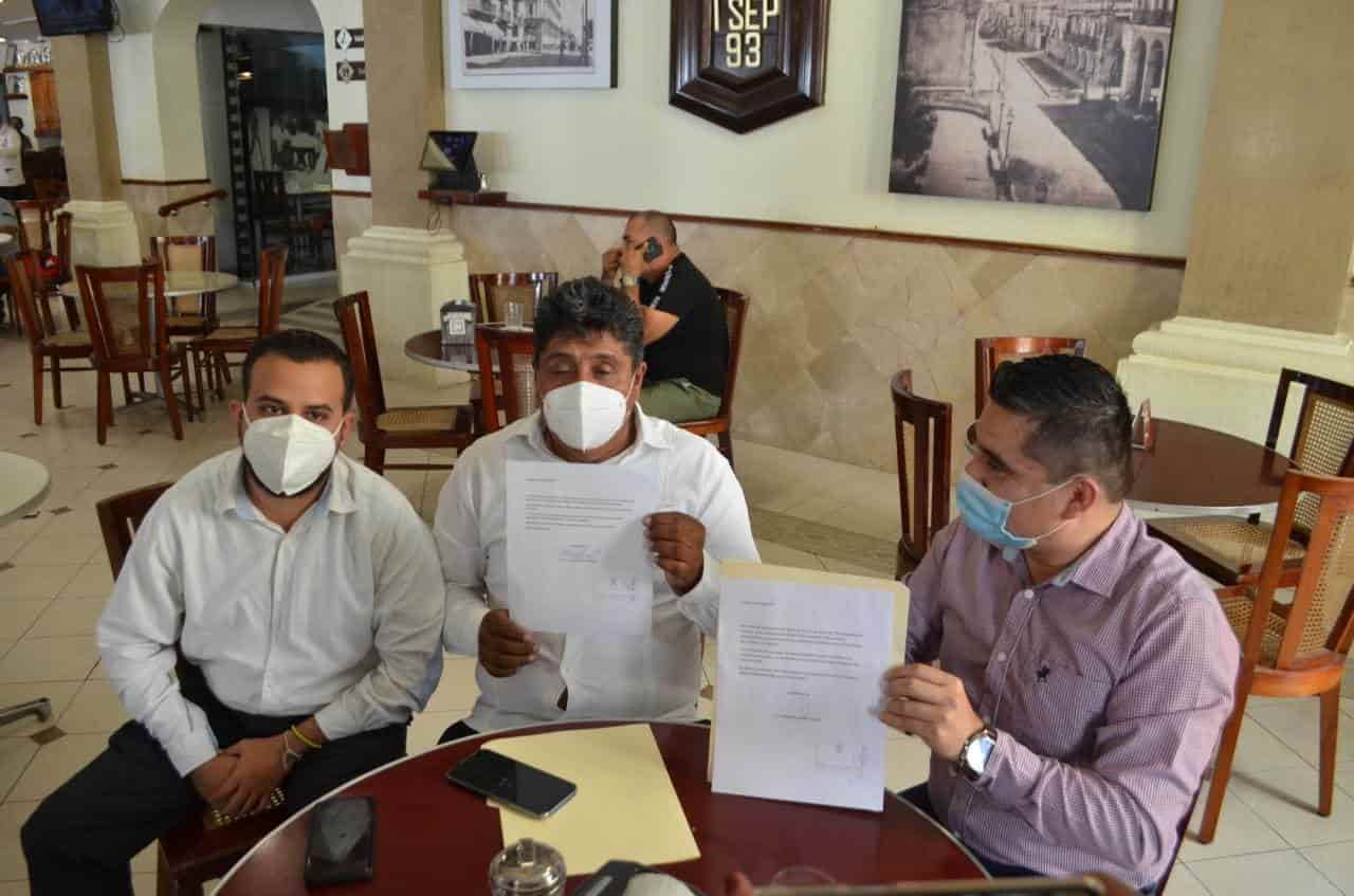 Desbandada de cinco mil perredistas en Veracruz, Boca y Medellín