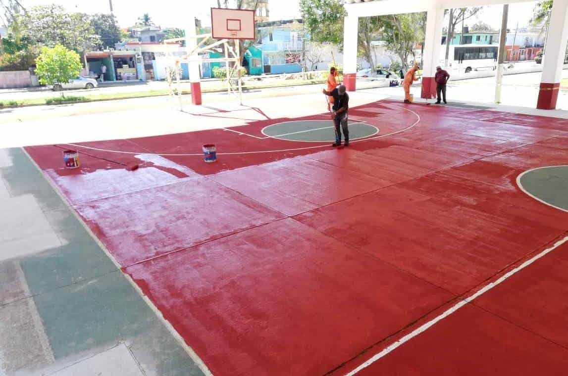 Habilitan cancha de usos múltiples de Villa Allende