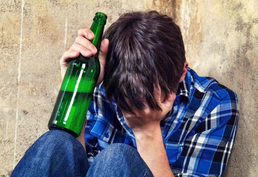 Mil 600 personas, en tratamiento contra alcoholismo, en zona norte de Veracruz