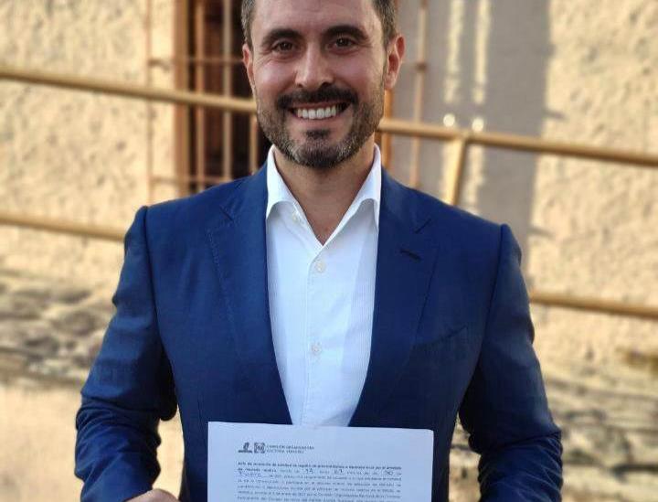 Alcalde de Medellín se registró como precandidato a la diputación