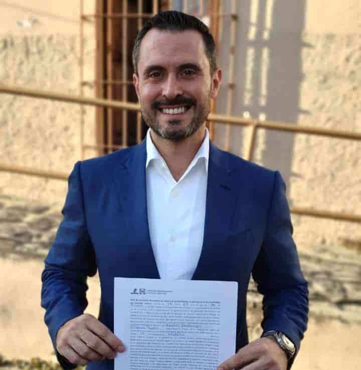 Alcalde de Medellín se registró como precandidato a la diputación