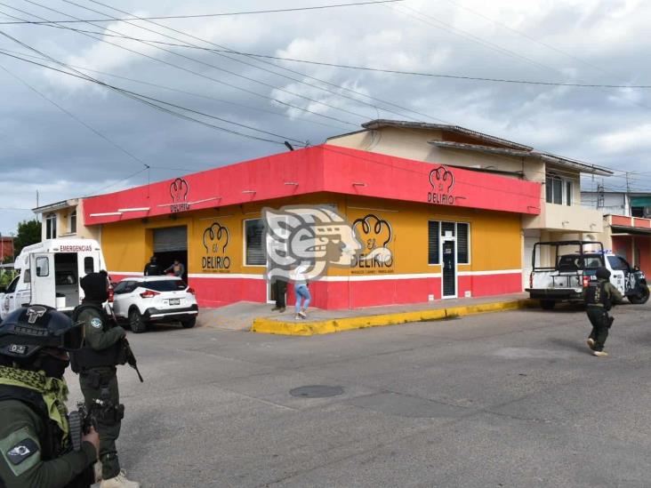 Fiscal y diputada sobreviven a ataque armado en restaurante de Oluta