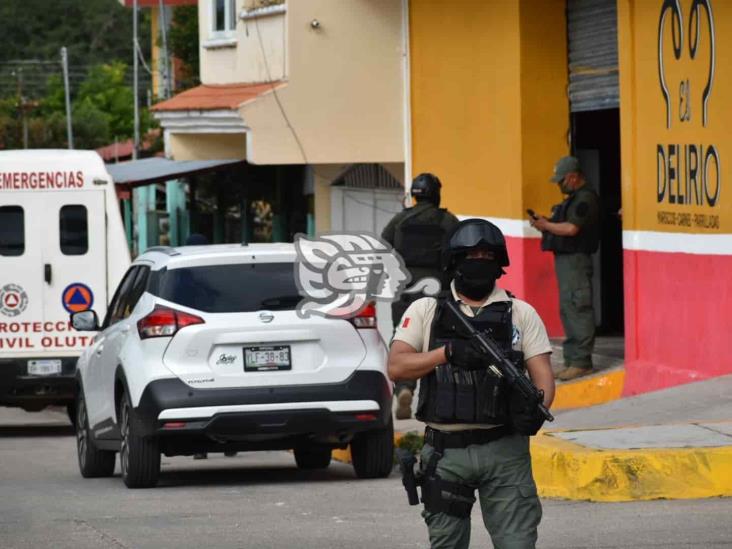 Fiscal y diputada sobreviven a ataque armado en restaurante de Oluta