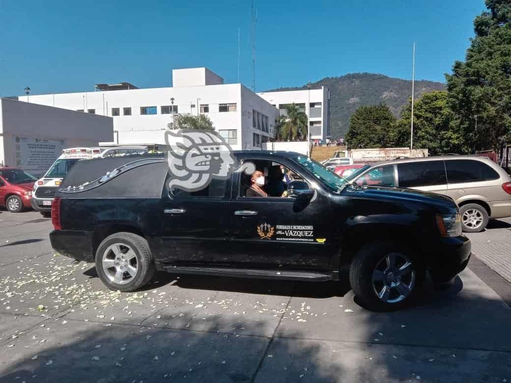 Despiden en Orizaba a un médico más fallecido por COVID-19