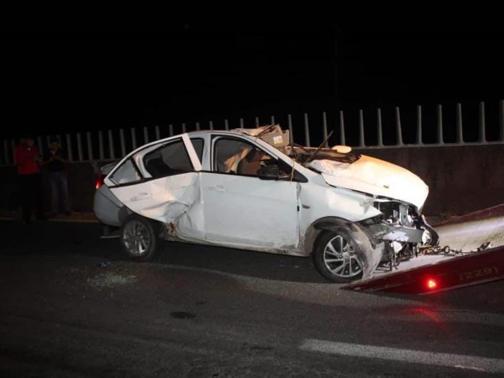 En Medellín de Bravo, se accidentan dos hombres; uno muere