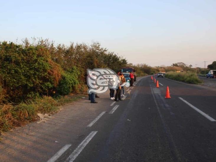 En Medellín de Bravo, se accidentan dos hombres; uno muere