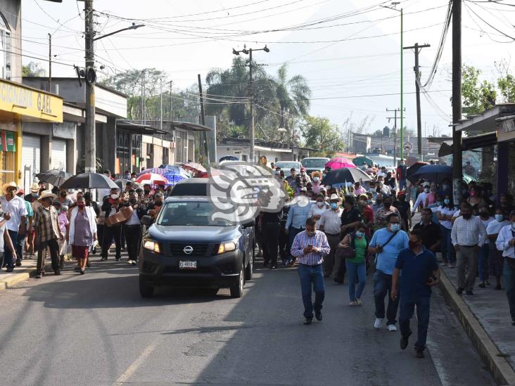 Despiden al alcalde de Atzacan; piden cuidar medidas sanitarias