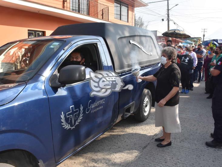 Despiden al alcalde de Atzacan; piden cuidar medidas sanitarias