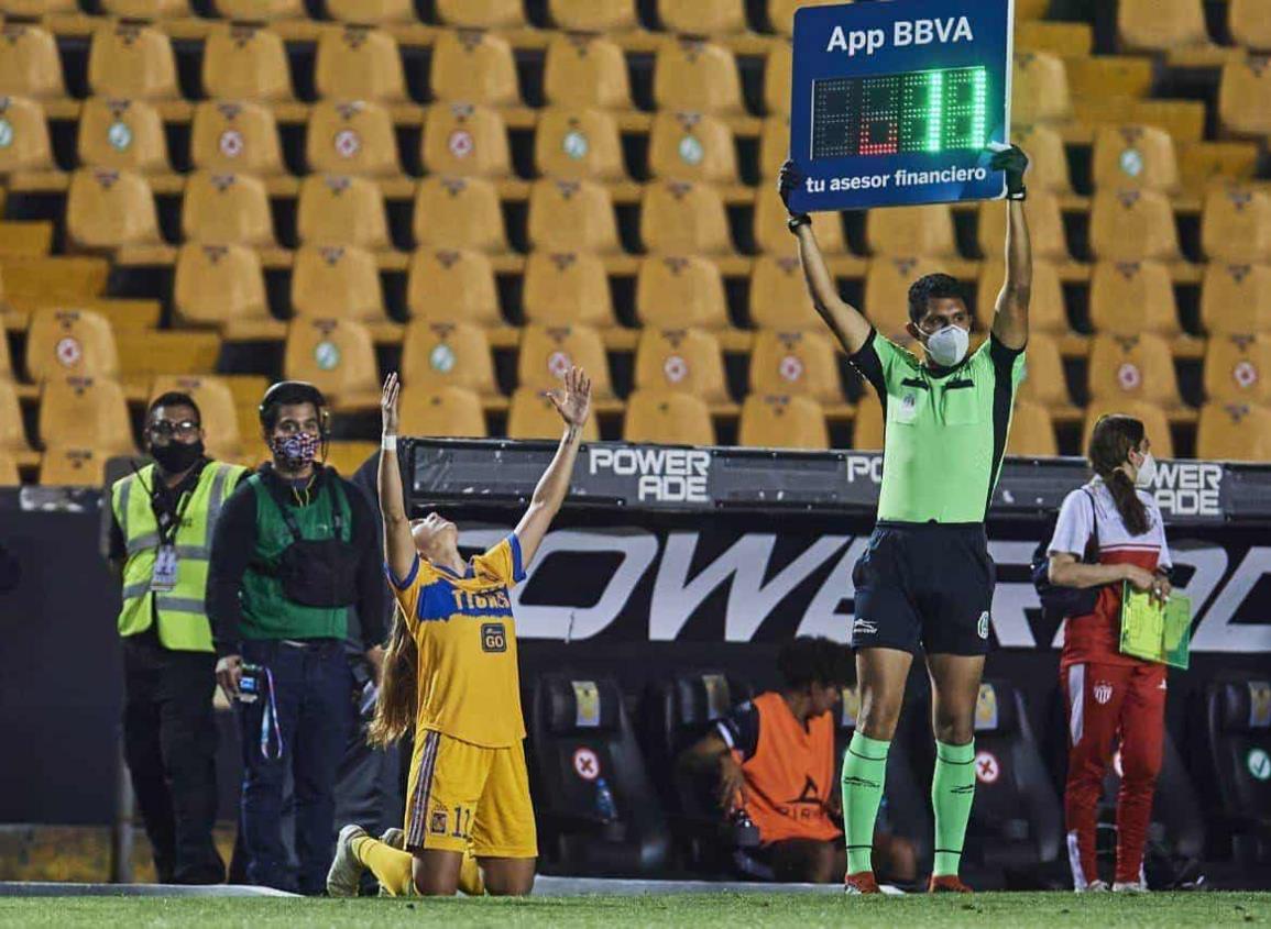 ¡Nayeli Rangel volvió a las canchas tras superar lesión!