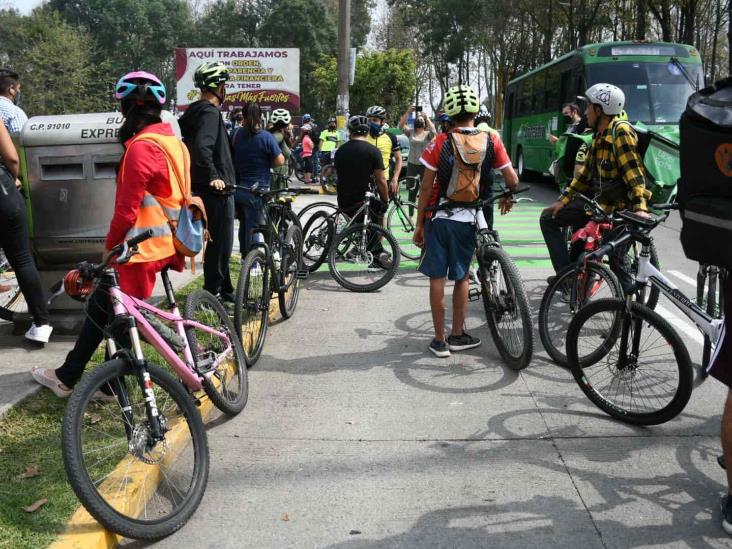 La calle es para todos, ciclistas defienden ciclovía en Xalapa