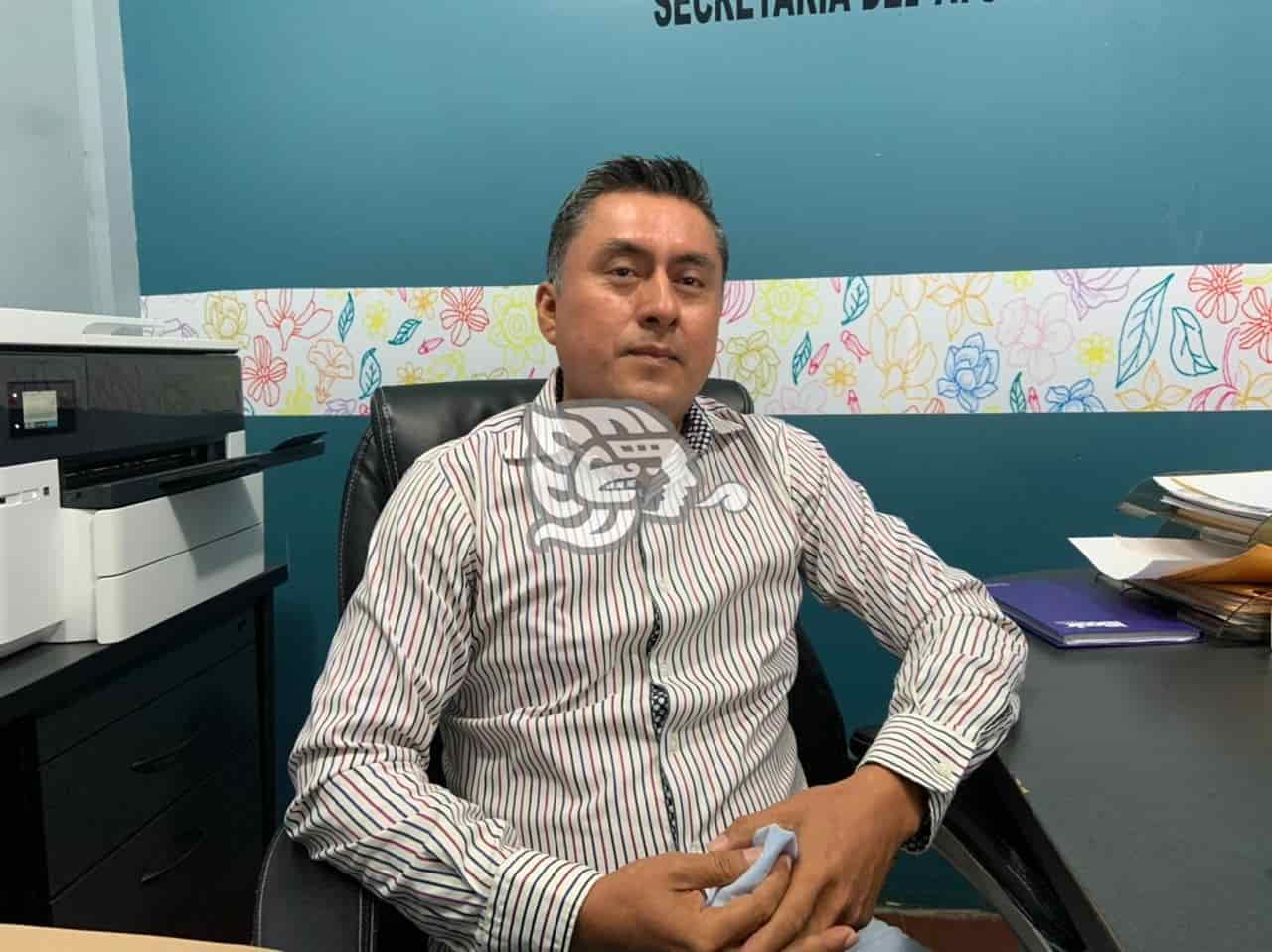 Asume Leoncio Salas secretaría del Ayuntamiento de Acayucan