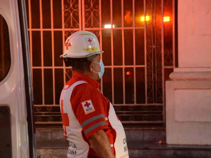 Supuesto incendio en Teatro Reforma, moviliza a bomberos