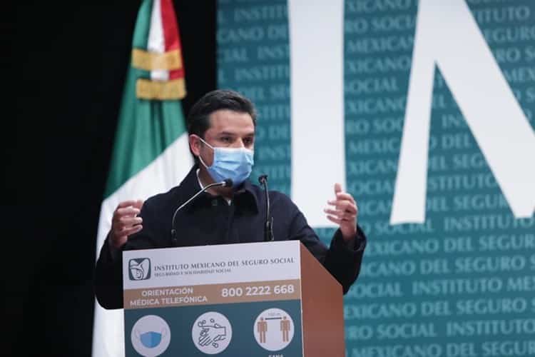 Graduación de médicos especialistas consolida al IMSS como  escuela de medicina