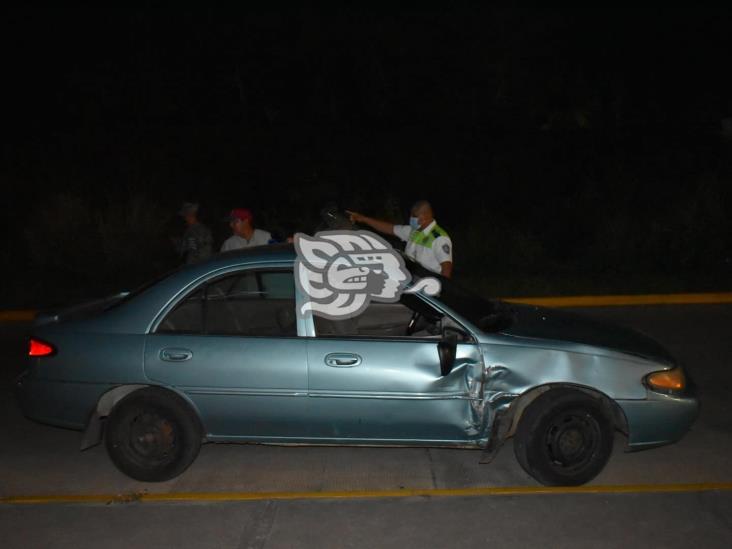 Motorepartidor lesionado tras choque en Acayucan 