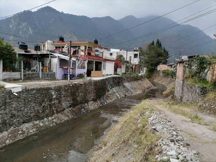 Buscan evitar riesgos para población en ribera del río La Carbonera