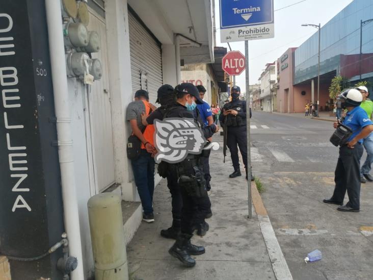 Detienen a presunto ladrón de farmacia en Córdoba