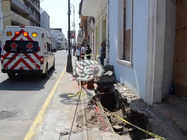 Dos hombres resultan lesionados tras caer en zanja y ser electrocutados en Veracruz