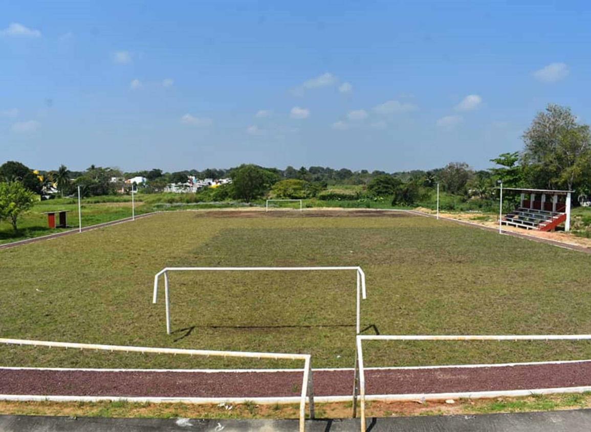 Si hacen caso, futbolistas tendrán más espacios en nuevas canchas