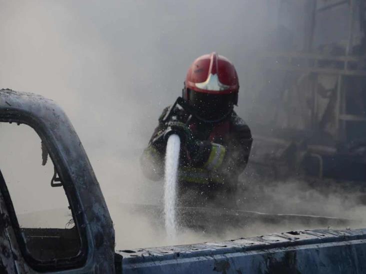 De manera misteriosa se incendia bodega