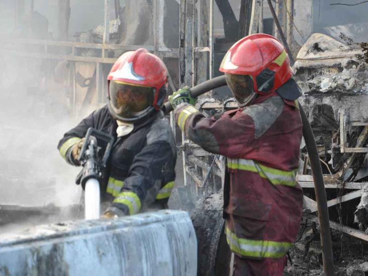 De manera misteriosa se incendia bodega