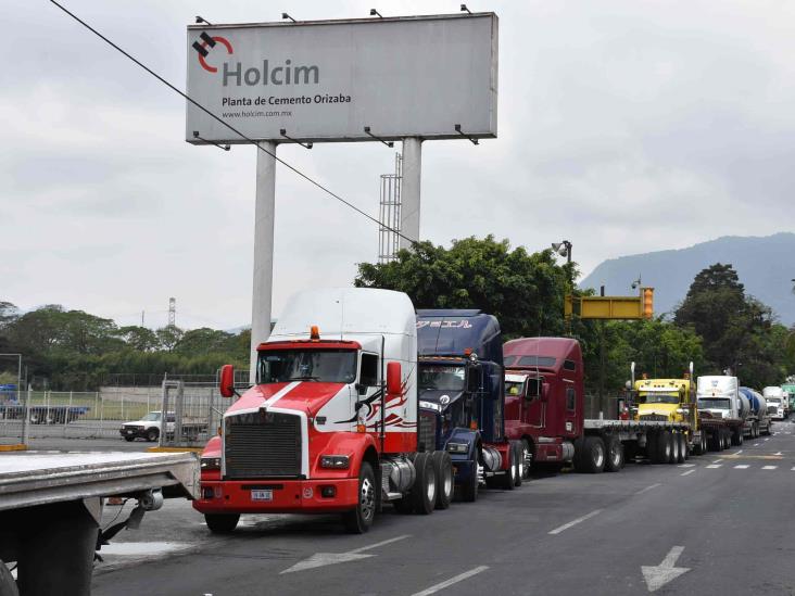 Acusan a Holcim en Orizaba por no respetar a trabajadores