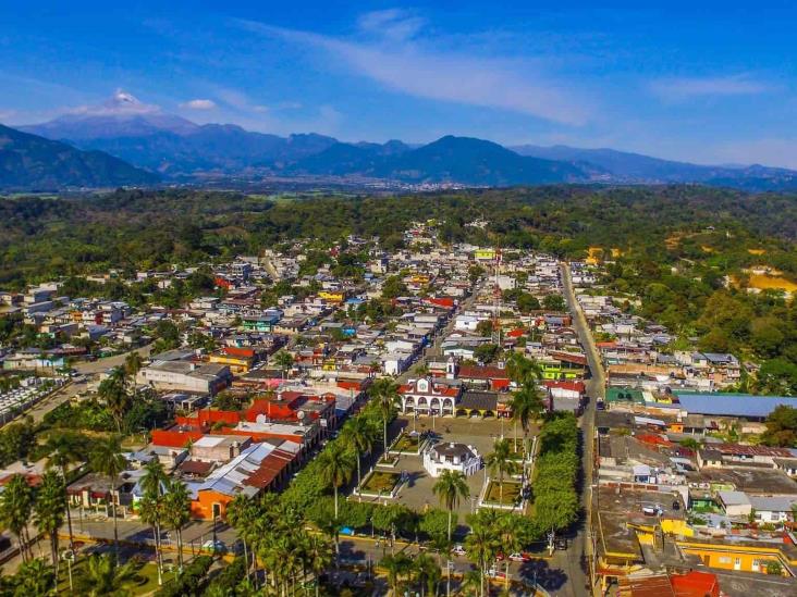 2,800 adultos mayores han recibido vacuna COVID en Ixhuatlán del Café